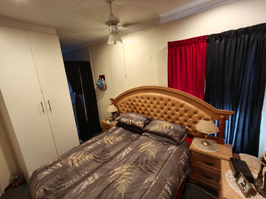 3 Bedroom Property for Sale in Safari Gardens North West